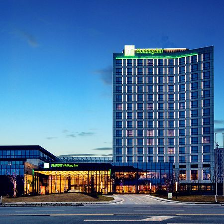 Holiday Inn Wuxi Taihu New City By Ihg מראה חיצוני תמונה